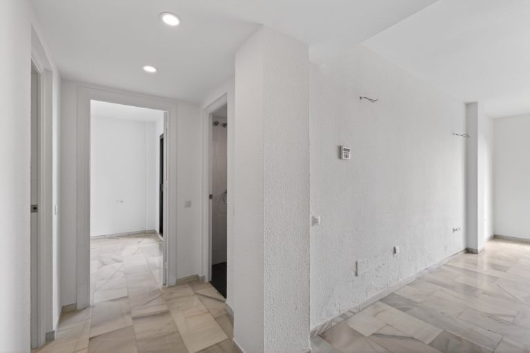 75a6c6cf790f74729878b19352a1dde7 - 9