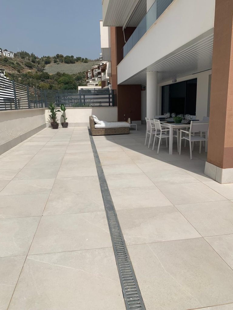 766625c326ebbad134eef6232f79c5e7 - 8