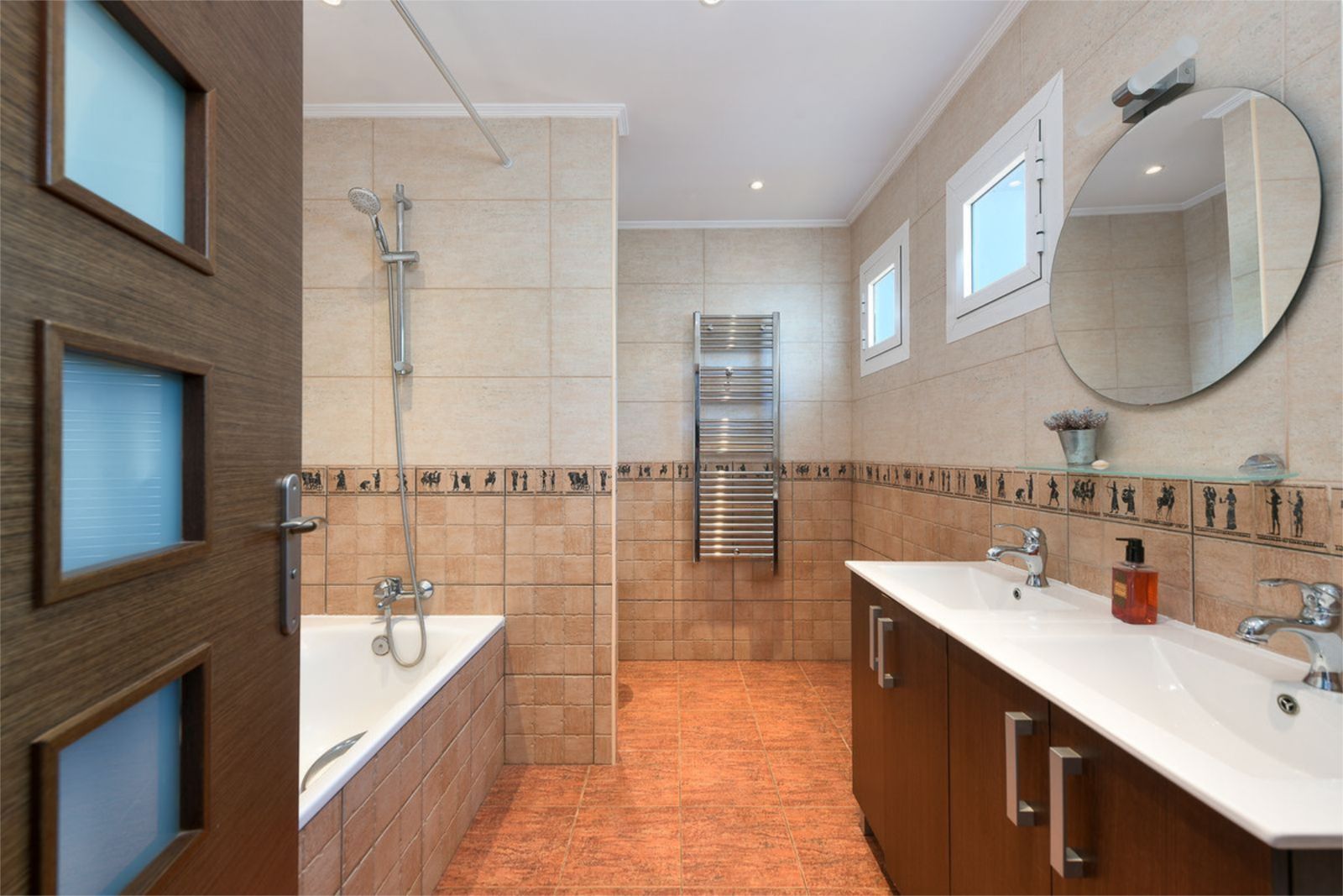 76b077ce9601a06754d0b7e4dcc89af7 - 10