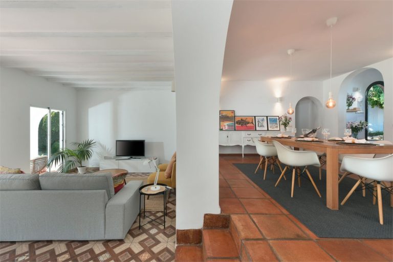 76b077ce9601a06754d0b7e4dcc89af7 - 5