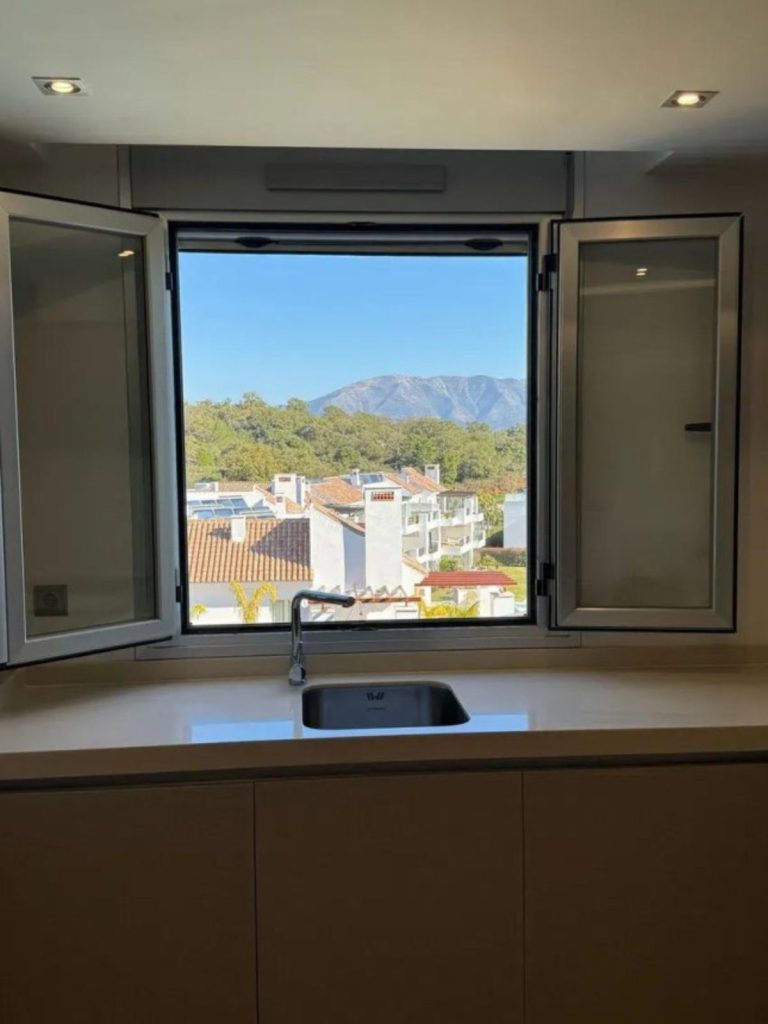 770fd655b26ec734b7750cb4b7fc1e71 - 15