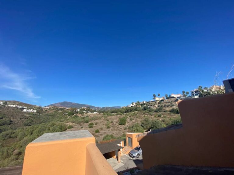 776698f4bf5ca9eee39862458a2d7ab0 - 11