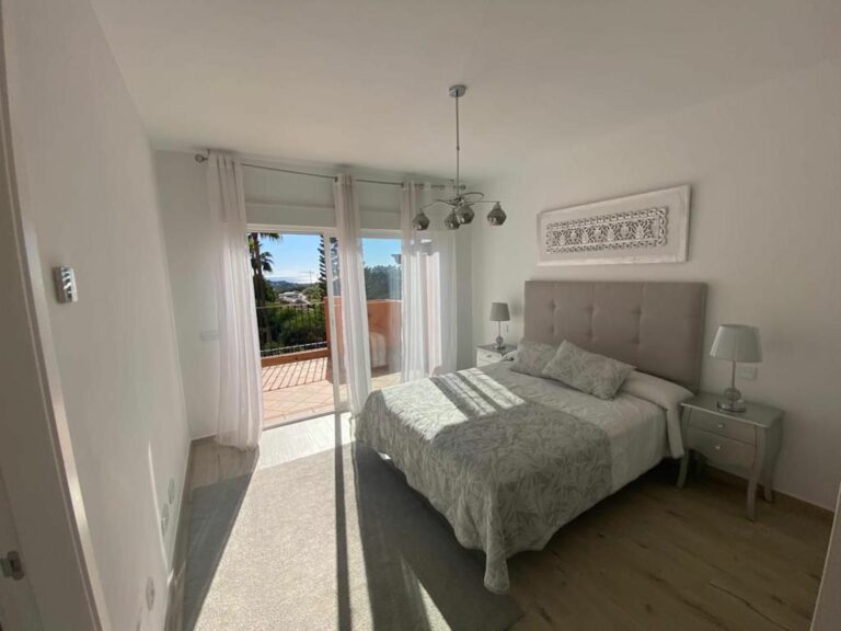 776698f4bf5ca9eee39862458a2d7ab0 - 16