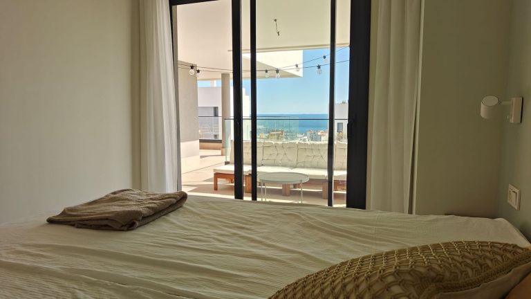 77ba34302774b567a1c776a73845ea90 - 14