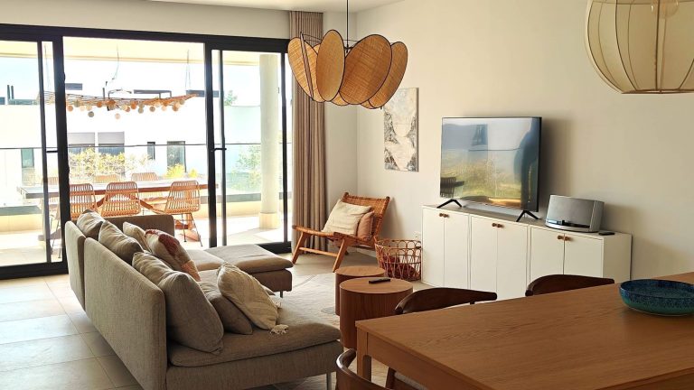 77ba34302774b567a1c776a73845ea90 - 2