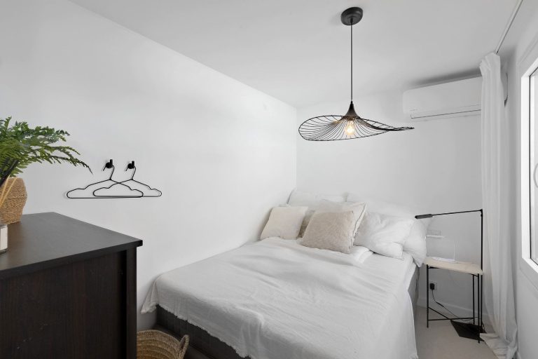 78bb76b666566cb8edbea74bed1c251a - 12