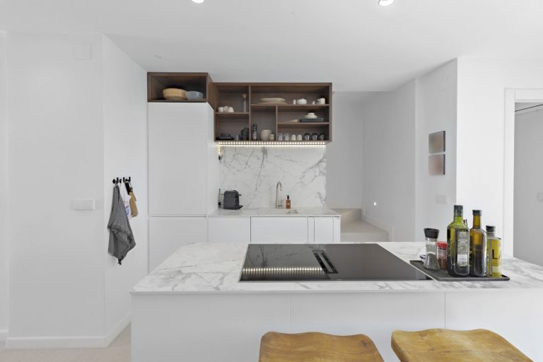 78bb76b666566cb8edbea74bed1c251a - 7