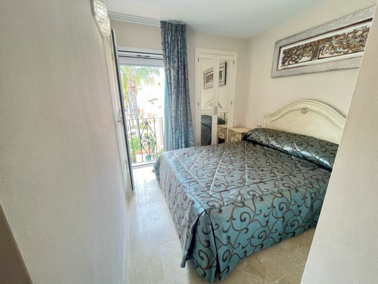 79a1fcb9d8ca52600716fae9bf367381 - 14