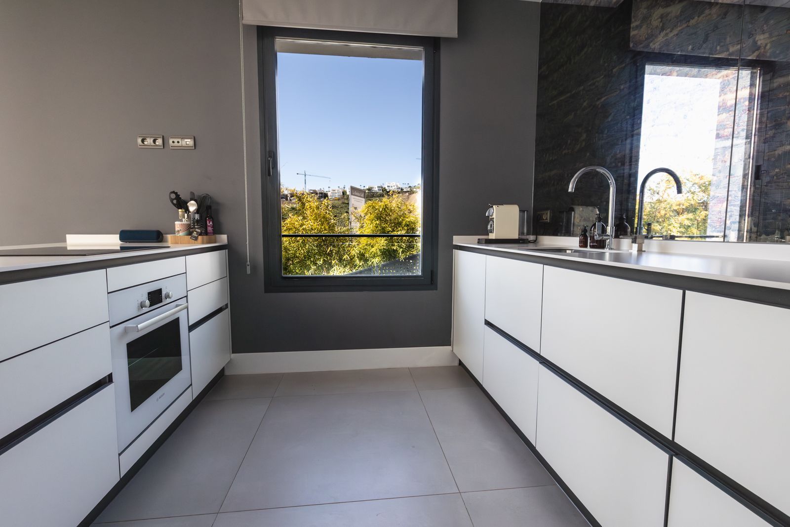 7b75aa392e1c406454980a74602d2d9a - 4