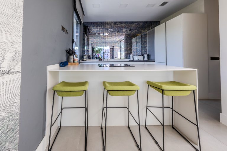 7b75aa392e1c406454980a74602d2d9a - 7