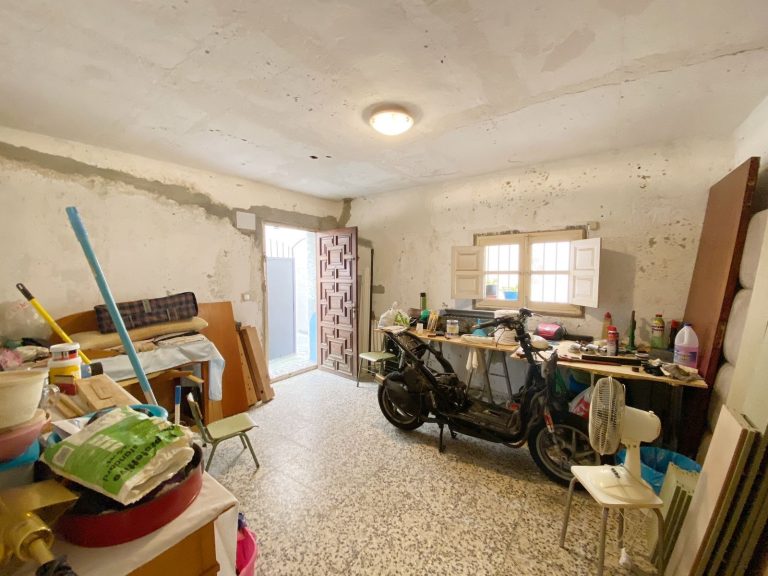 7ba04cd9b9a2a7a2eb294b2f87a569b2 - 5