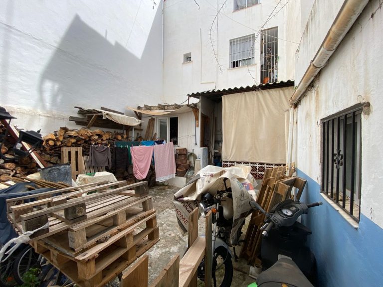 7ba04cd9b9a2a7a2eb294b2f87a569b2 - 6