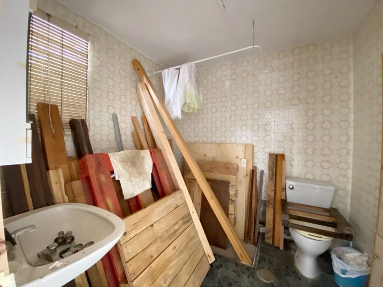 7ba04cd9b9a2a7a2eb294b2f87a569b2 - 7