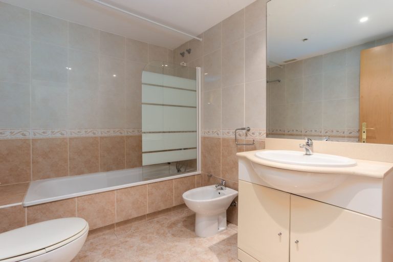 7c5b0f0d8042e7825132788906b0c093 - 15