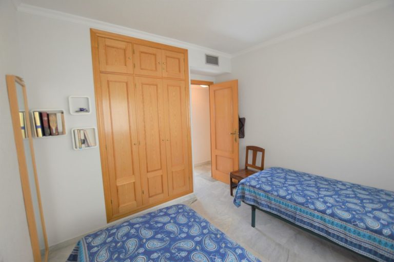 7de083e1793370593490dcf17da859df - 13