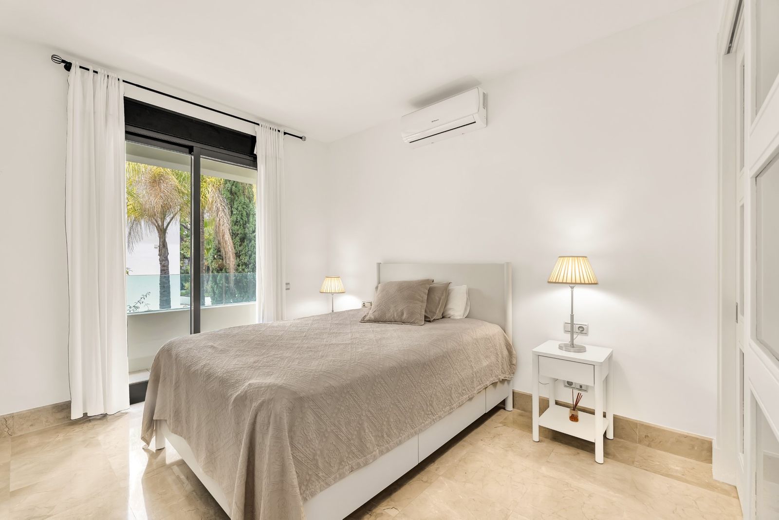 7dfadb47d9b5751472324e2dfa416778 - 14