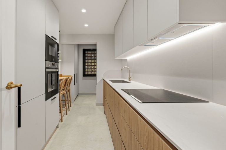 7ec05de16b85eb119071d8e955091d11 - 12