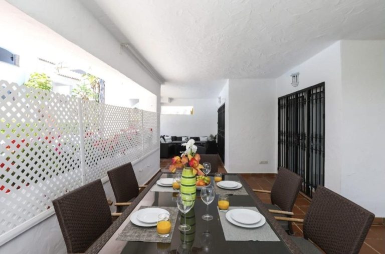 8025d63f6474197f936e03b840a0161c - 16