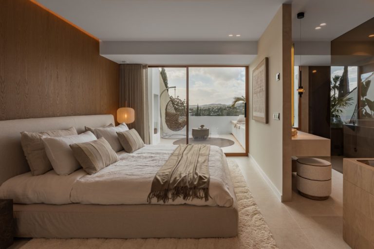 81657c9fe16aef4e3a9c3748445e9c46 - 9