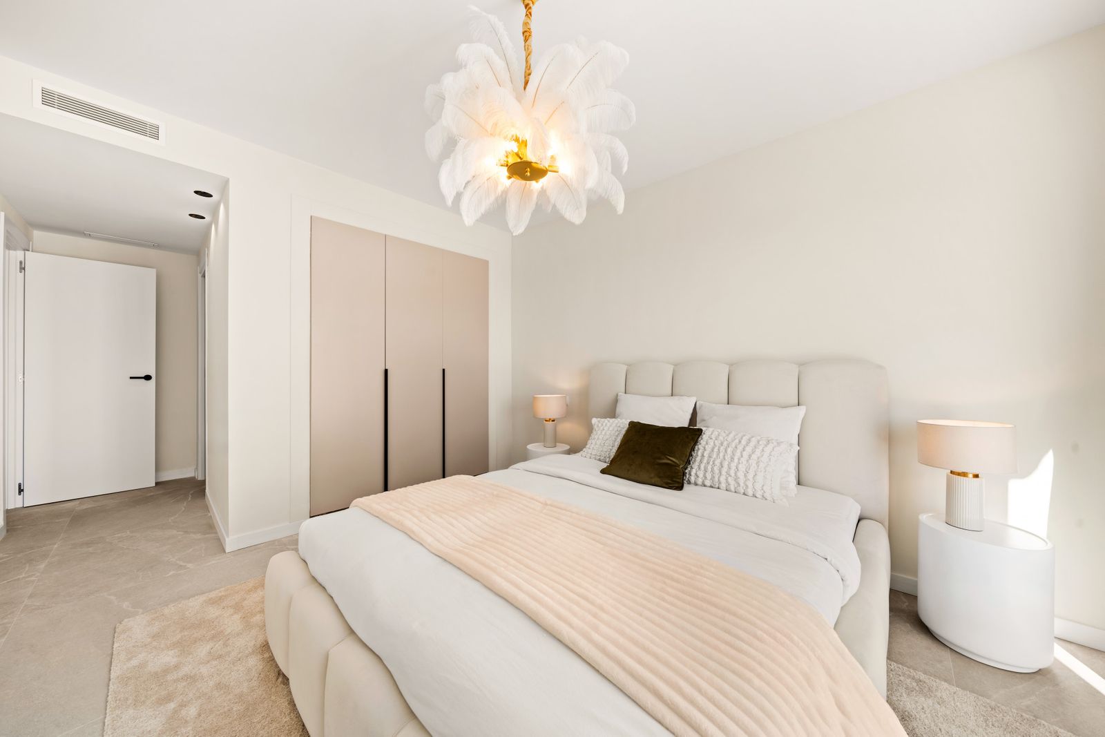 81f3ceaec5ecd428ac5bcb92c124420d - 16