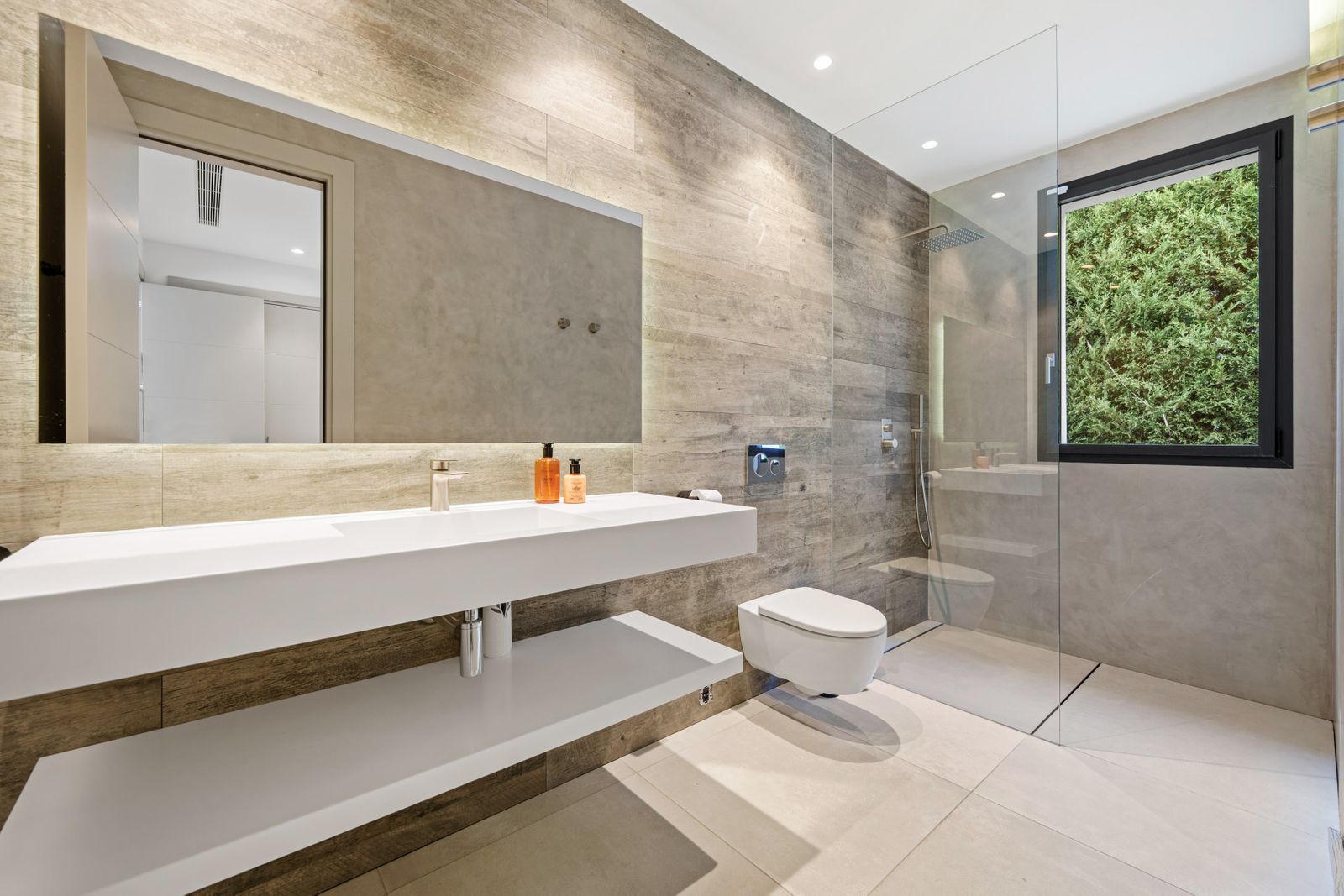 824c9ab8d619a4e4a3b6a1f1acd2af96 - 11