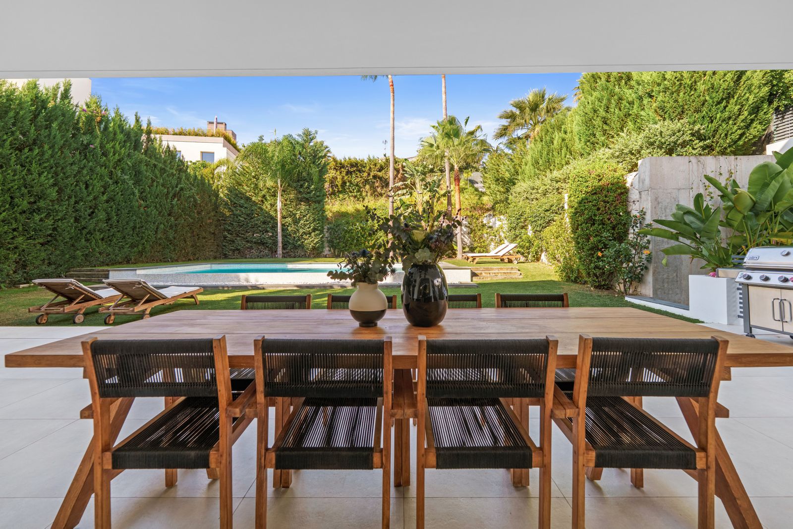 824c9ab8d619a4e4a3b6a1f1acd2af96 - 13