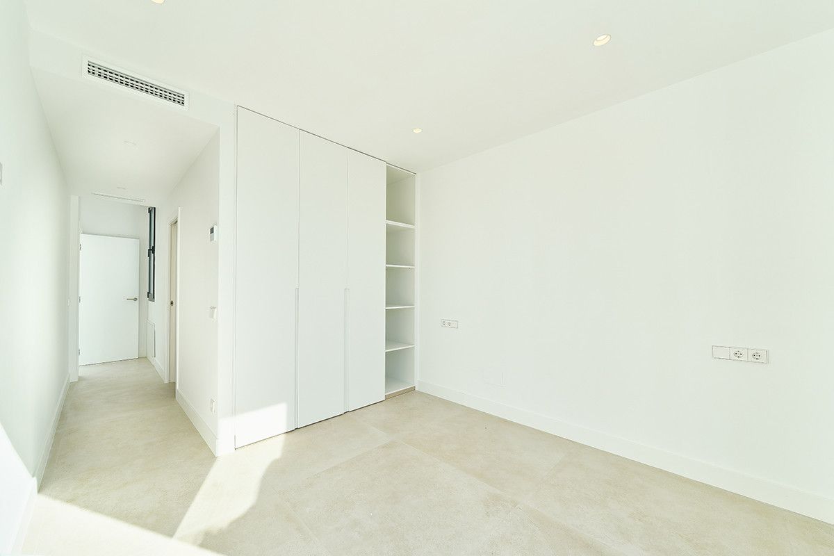 82ba2b96d8ae131281b0c72850bf0a8c - 14