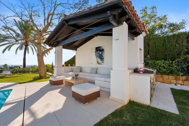 83bb562d2ec2caaecdae8a26c1b03977 - 16