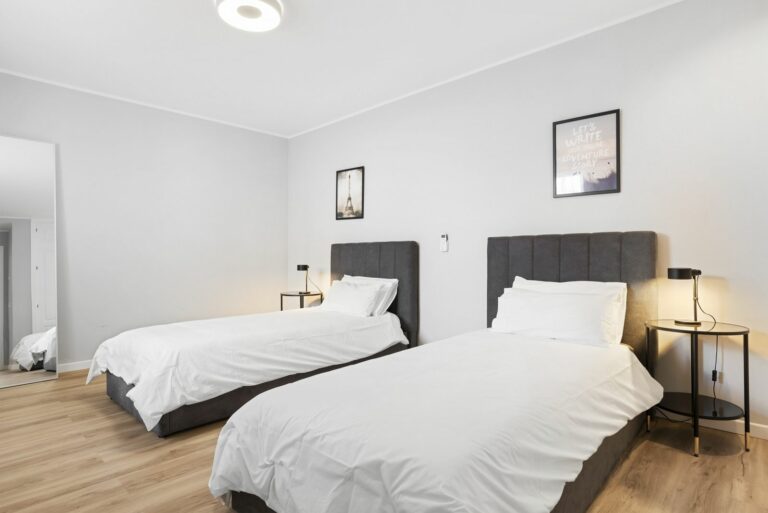 8430b51163eeb8e3119ee48c40da88d0 - 13