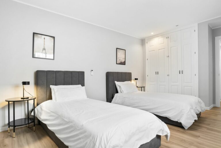 8430b51163eeb8e3119ee48c40da88d0 - 14