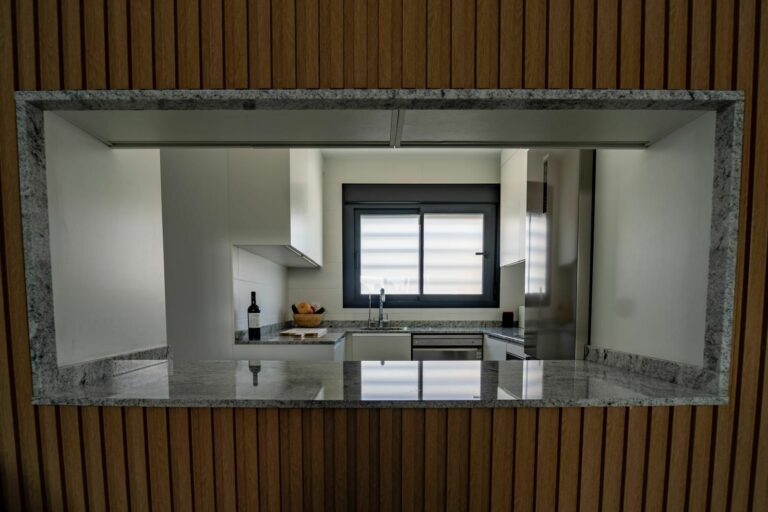 8469fea672f5b51b0f589d7bdad583b7 - 1