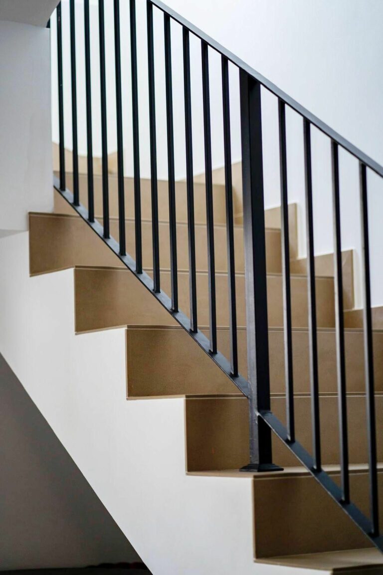 8469fea672f5b51b0f589d7bdad583b7 - 8