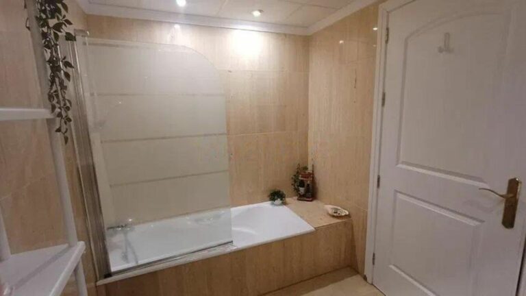 8498e89dd7cb17306470d1a24230a36d - 13