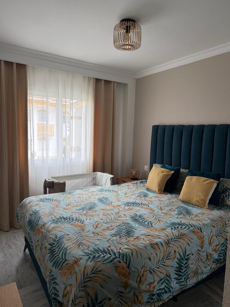 8569149e03ae6e53147442d36c169bc9 - 14