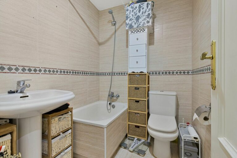 86b2250f3753a673e55a8f603b91afcf - 14