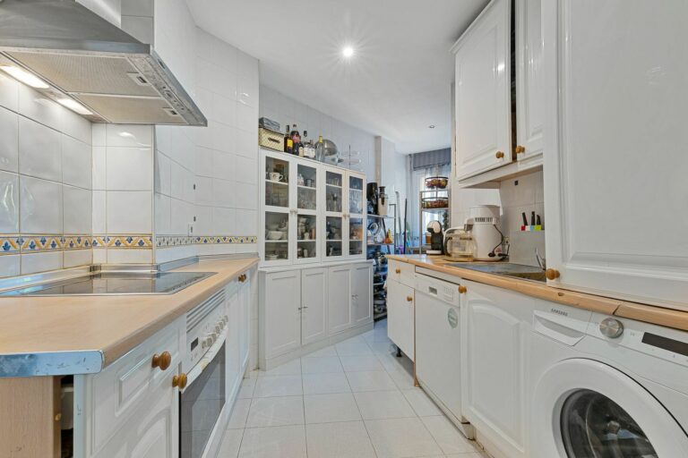 86b2250f3753a673e55a8f603b91afcf - 6