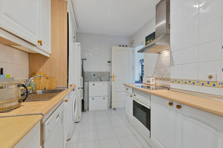 86b2250f3753a673e55a8f603b91afcf - 7