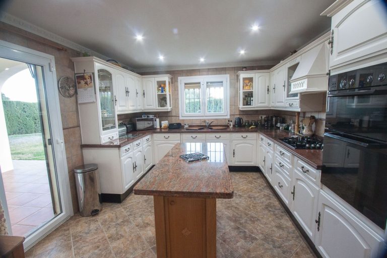 872f3b12901413166618dde9d3cc2cc4 - 10