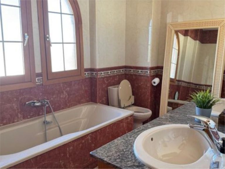 87f223313c015ec327744ccf494c56e6 - 10