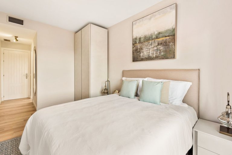 884abcaf72781c6268a60e769a21cc0e - 11