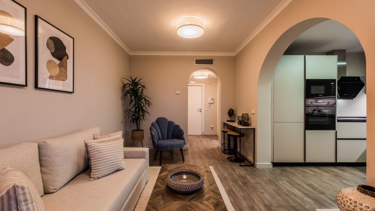 884abcaf72781c6268a60e769a21cc0e - 16