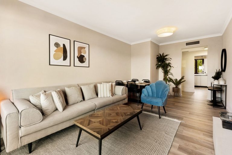 884abcaf72781c6268a60e769a21cc0e - 6