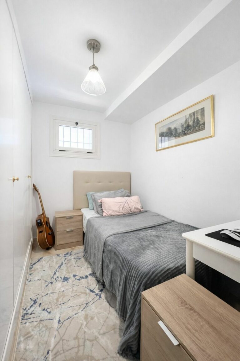 8868ea9078f2f9079e63bf7eb8375a93 - 8