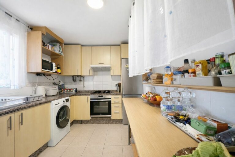 8868ea9078f2f9079e63bf7eb8375a93 - 9