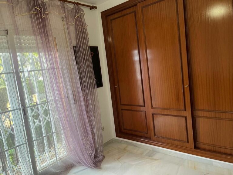 888049189226684054146fbdd028db28 - 13