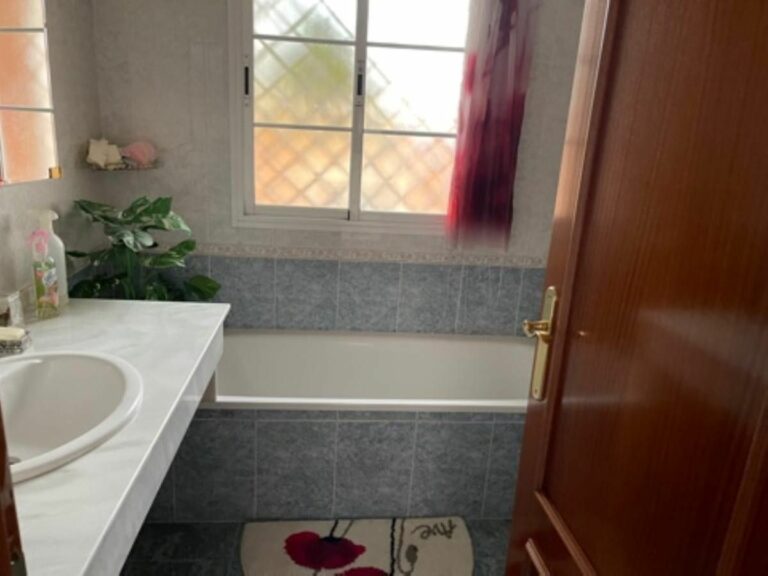 888049189226684054146fbdd028db28 - 14