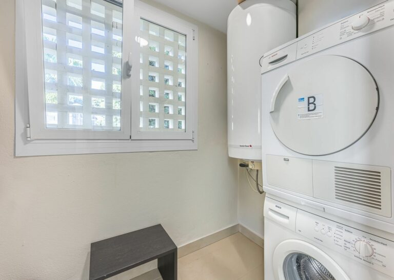 88caa3a7a2a2a3c97d02599f4ae031bb - 14