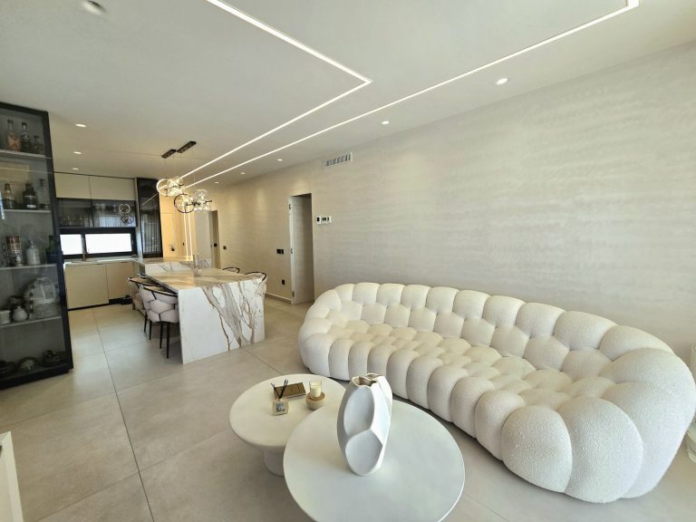 88e46c794c108cccd4c11a56c812a064 - 1