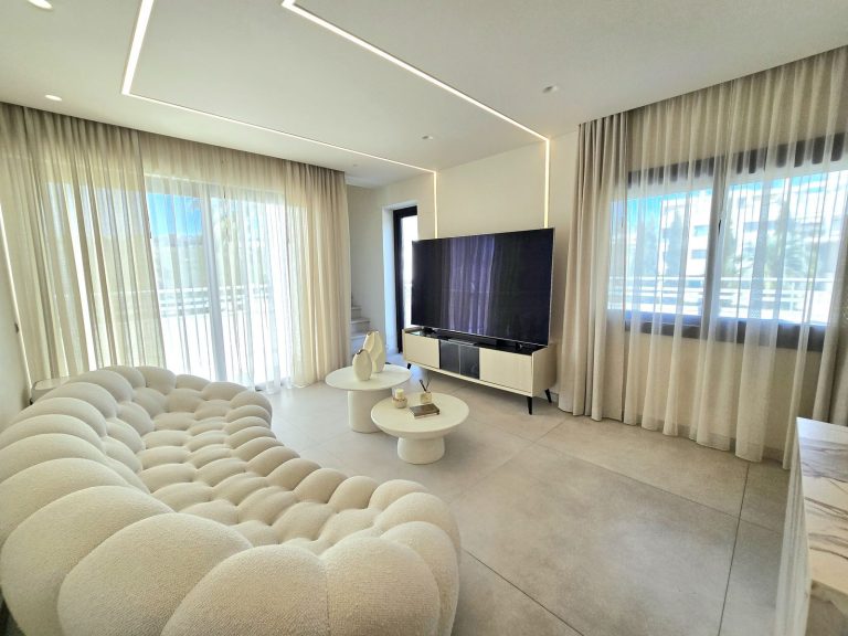 88e46c794c108cccd4c11a56c812a064 - 4