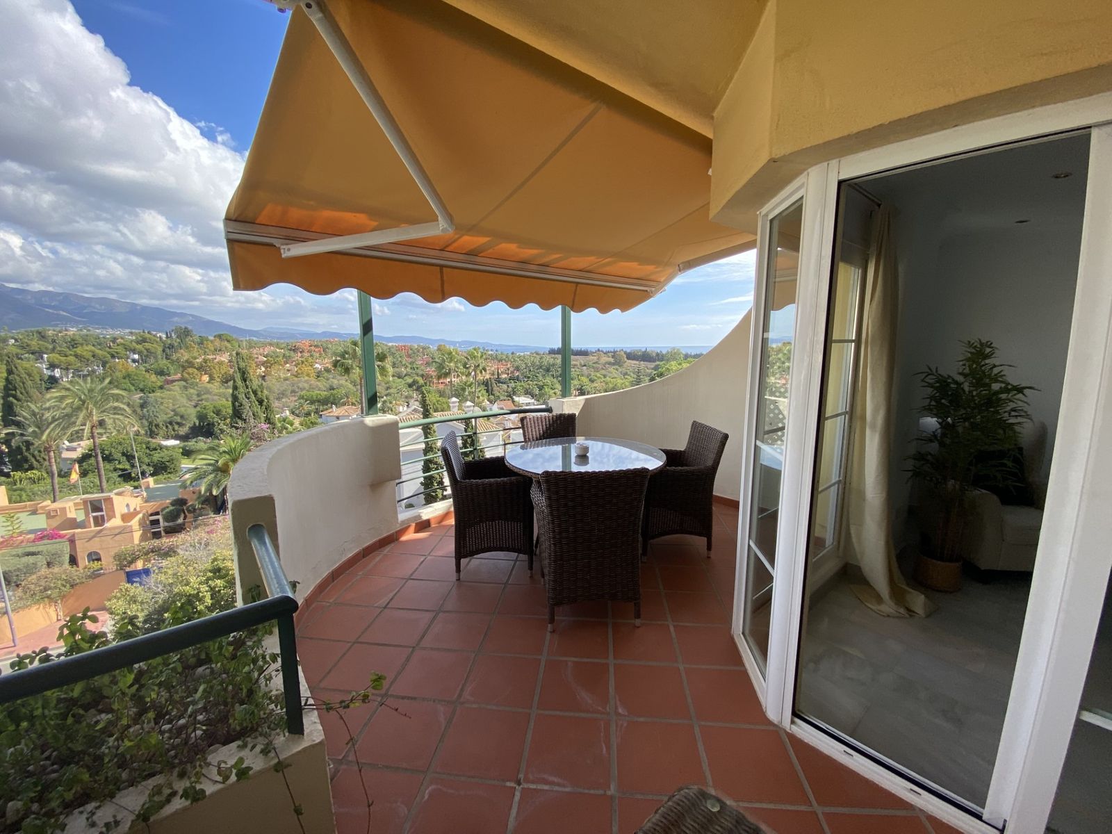 89952ee33f9091e4d5268386457461e7 - 16